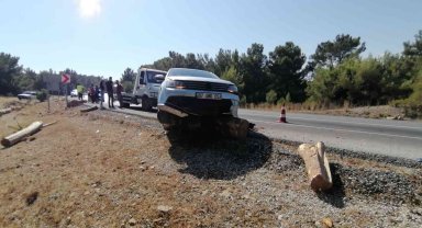 Alkollü sürücü tomruk kamyonuyla karayolunu savaş alanına çevirdi
