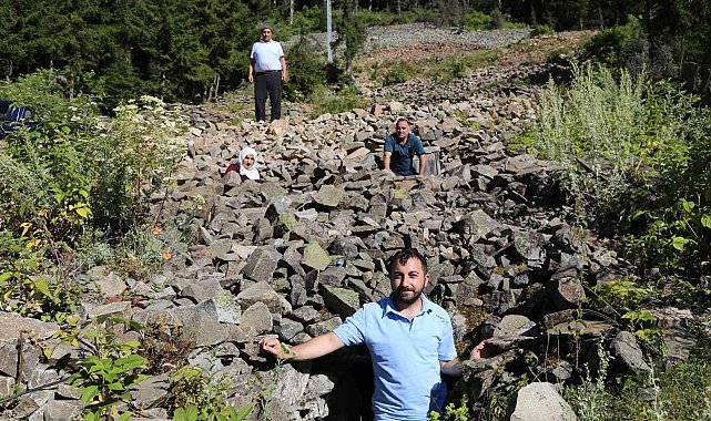 Artvin'de mağaradaki soğuk su kaynağı köylülerin doğal soğuk hava deposu oldu