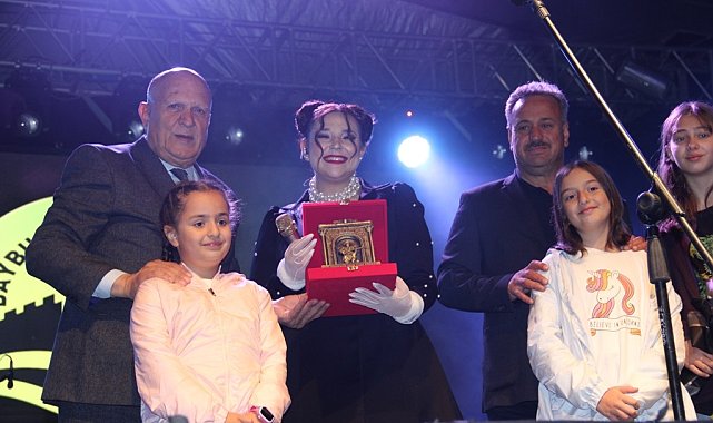 Bayburt'ta akşam konserlerine Tuğçe Kandemir'li final