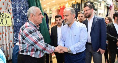 Bursa'nın tarihi çarşısında çifte bayram