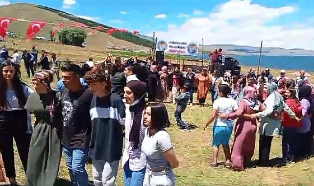 Çıldır Güvenocak Köyü'nde muhteşem yayla şenliği