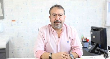 Dünyanın bir ucundan gelerek Cerrahi Hastanesi'nde meme kanseri ameliyatı oldu