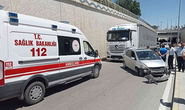 Elazığ'da trafik kazası: 2 yaralı