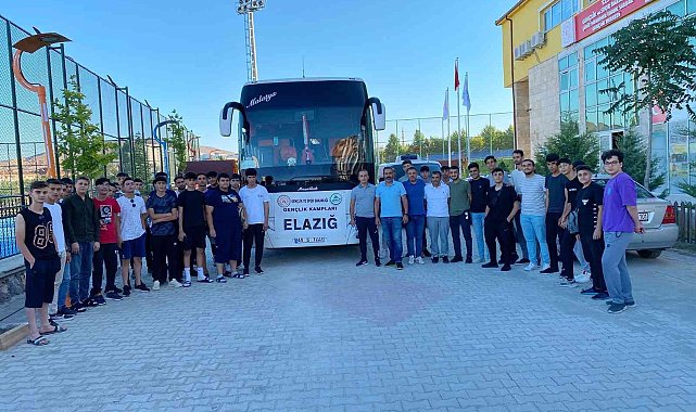 Elazığlı gençler Akdeniz'de