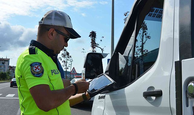 Emniyetten 5 farklı noktada 23 personelle denetim