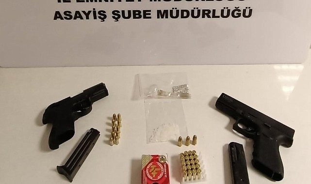 Eskişehir'de çok sayıda tabanca ve uyuşturucu madde ele geçirildi