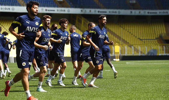 Fenerbahçe, Dinamo Kiev maçına statta çalıştı