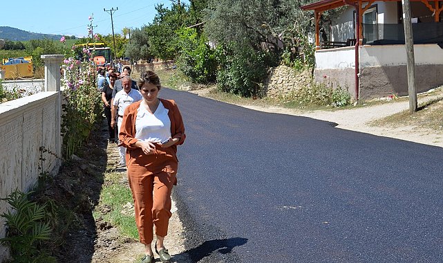 Genel Sekreter Bayrakçı sıcak asfalt çalışmalarını yerinde inceledi