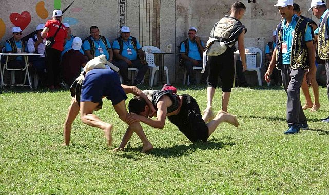 Hatay'da Türkiye Aba Güreşi Şampiyonası müsabakaları başladı
