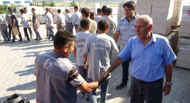 Hürok Mermer'de bayramlaşma coşkusu