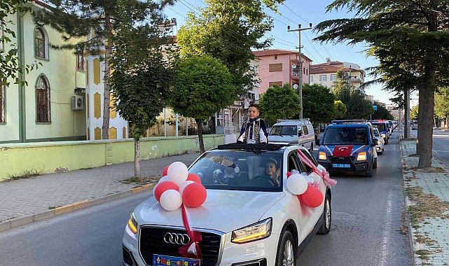 Jandarma şehit arkadaşlarının emanetine böyle sahip çıktı