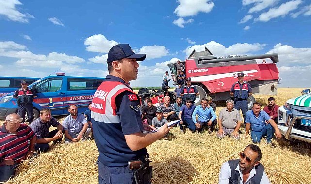 Jandarmadan çiftçilere anız yangını eğitimi