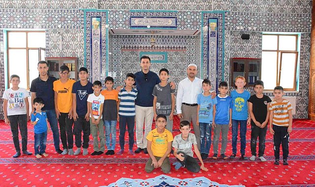 Kaymakam Kaya, Kur'an kursundaki çocuklarla bir araya geldi