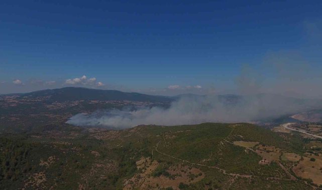 Kepsut'taki yangını söndürme çalışmaları devam ediyor