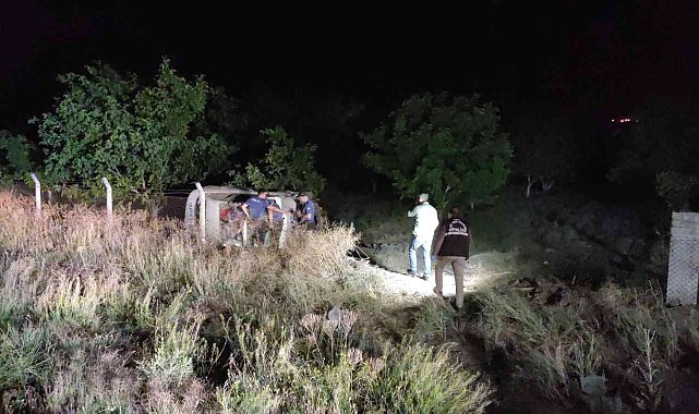 Niğde'de polis aracı şarampole devrildi: 3 polis memuru yaralandı