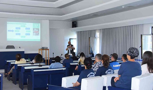 Salihli Belediyesi'nde 'En İyi Narkotik Polis: Anne' eğitimi verildi