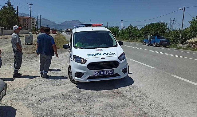 Saman balyası yüklü kamyondan tele takılıp düştü