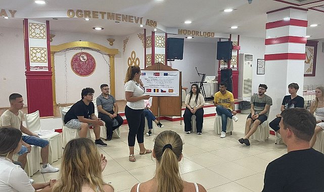 Sıfır atık projeleri için 18'i yabancı 28 öğrenciden farkındalık çalışması