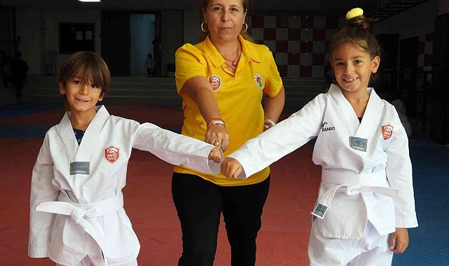 Sporcu kardeşler günlerini kurslarda geçiriyor