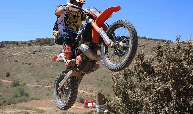 Süper Enduro Festivali nefesleri kesti