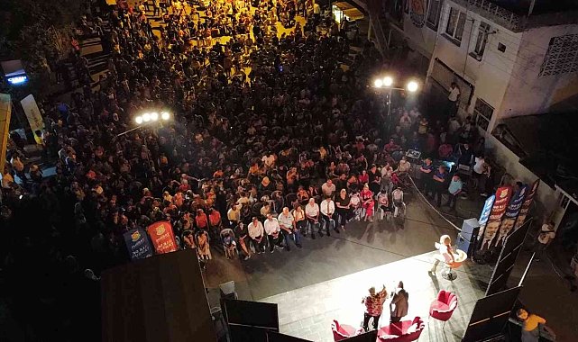 Tarsus'ta 'Tiyatro Akşamları' sürüyor