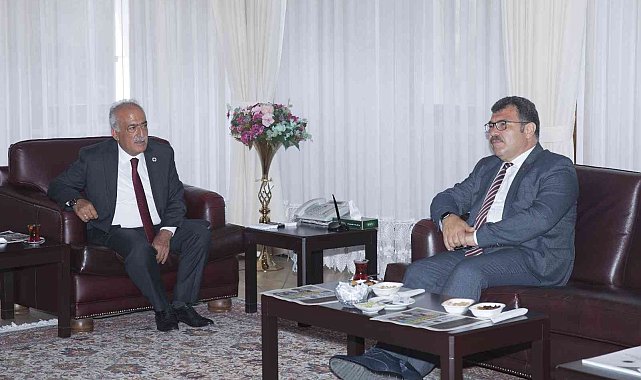 TÜBİTAK Başkanı Prof. Dr. Hasan Mandal, Atatürk Üniversitesi'nde