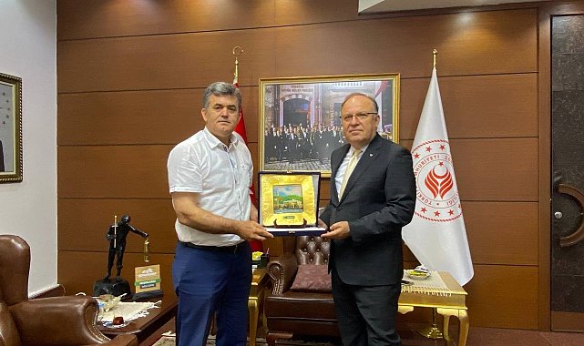Türkiye Yeşilay Cemiyeti Vali Tutulmaz ile bir araya geldi