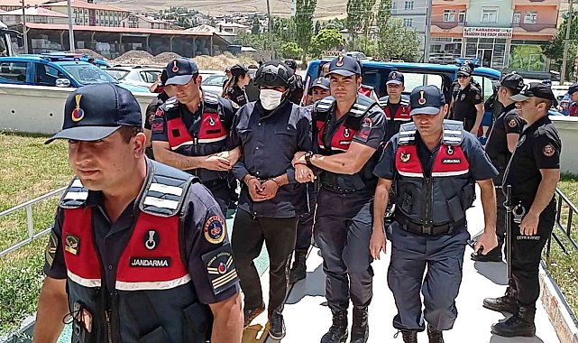Üç kişinin katili çoban adliyeye çelik yelek ve miğferle çıkartıldı