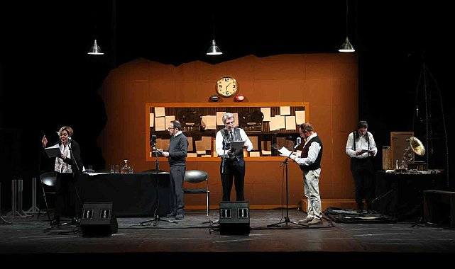 Yaşar Kemal hikaye dinletisi İş Sanat Çarşamba Sahnesi'nde