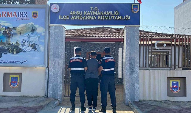 20 yıla yakın kesinleşmiş hapis cezası olan şahıs, jandarmaya takıldı