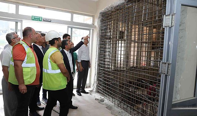 25 okulda tadilat devam ediyor