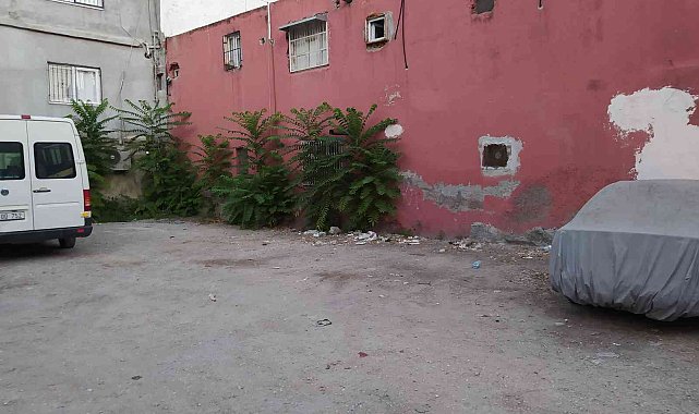 Adana'da arabada unutulan bebek öldü