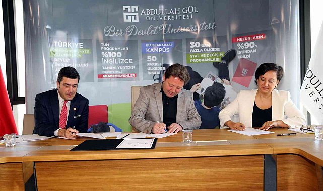 AGÜ, İl Göç İdaresi ve SGDD-ASAM ile İş Birliği Protokolü