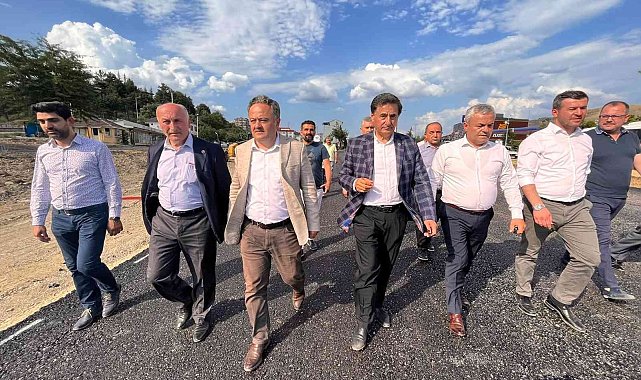 AK Parti teşkilatı Kardemir Kavşağındaki çalışmalar hakkında bilgi aldı