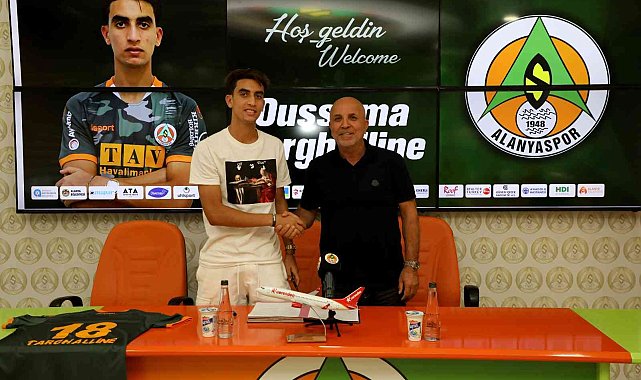 Alanyaspor, Oussama Targhalline'yi kiralık olarak kadrosuna kattı