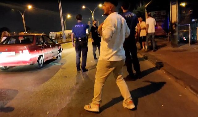 Alkolden ayakta duracak halleri yoktu ama kavga etmeye devam ettiler
