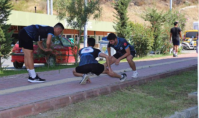 ALKÜ için ter döktüler