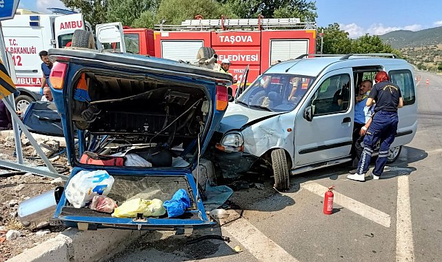 Amasya'da iki araç çarpıştı: 7 yaralı