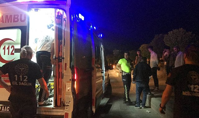 Ambulansla otomobil çarpıştı: 1 yaralı