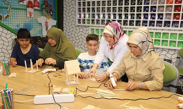 Anne-çocuk, bilim Şehitkamil'deki etkinliklere katıldı