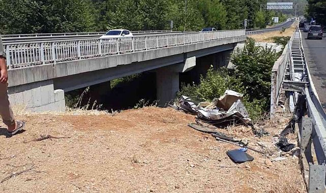 Araç su tahliye kanalına uçtu: 3 yaralı