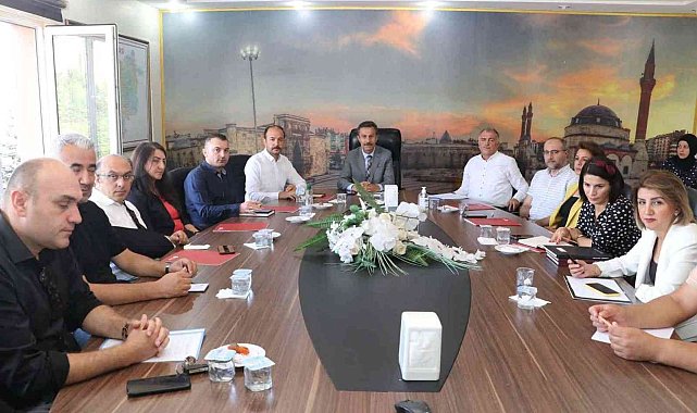 Aslan: "Yardımcı kaynaklar öğrencilerin masasında hazır olacak"