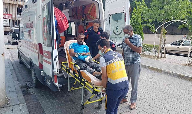 Ayağına demir düşen işçi yaralandı