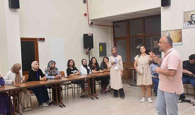 Aydın'dan gelen gençler Afyonkarahisar'ı keşfetti