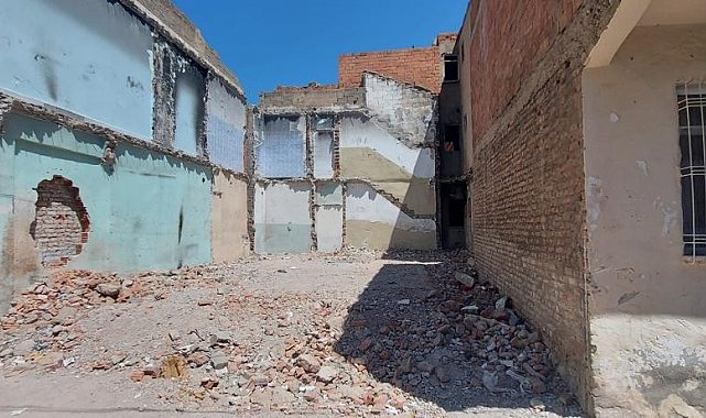Bağlar Belediyesi, 2019'dan beri 500 yakın metruk yapı yıktı