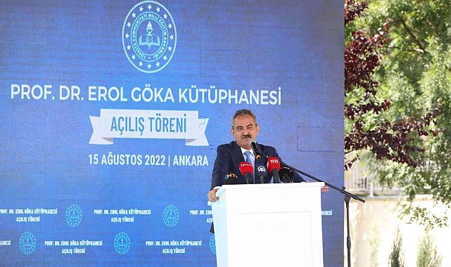 Bakan Özer: "Tüm okullardaki kitap sayısını yılsonunda 100 milyona çıkarmayı hedefliyoruz"