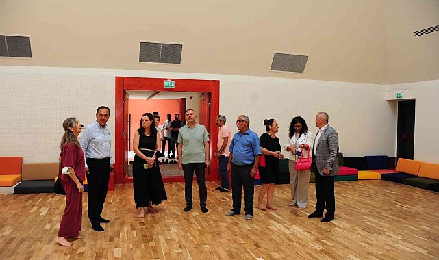 Balçova'nın yeni cemevinde ilk aşure ve ilk cem