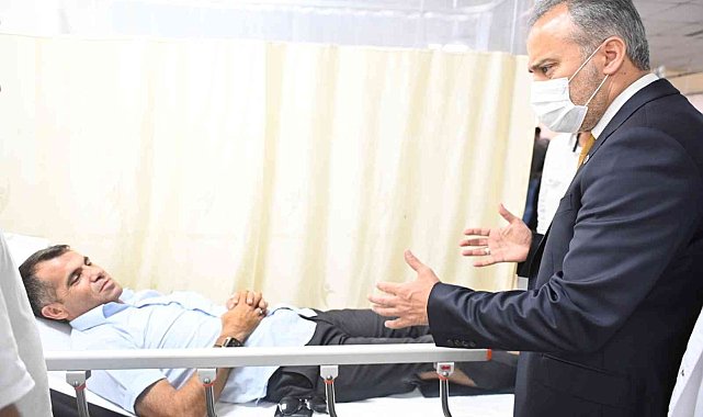 Başkan Aktaş kazada yaralananları ziyaret etti