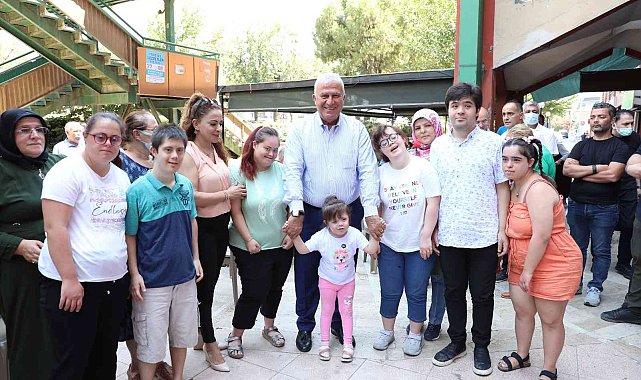 Başkan Atay aşure hayrına katıldı
