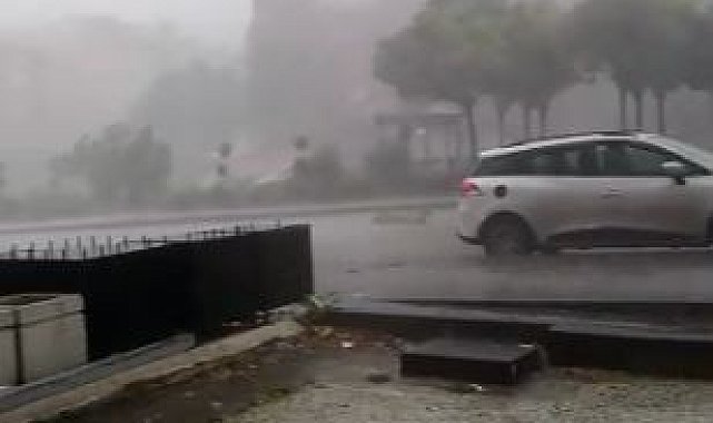 Başkent'te minarenin devrildiği anlar kamerada